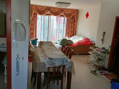 天巢广场 5室3厅201m²精装修