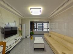 高速时代御府A1区 4室2厅132m²毛坯