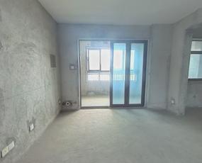 华盛中央公馆 4室2厅131m²毛坯