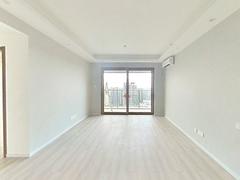 安宏基天曜广场 4室2厅104m²整租