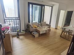 传麒东湖名苑 2室2厅71.15m²精装修