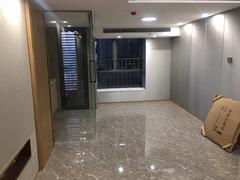 嘉鑫辉煌时代  （新上）精装修 保养不错 通透采光好 看房方便