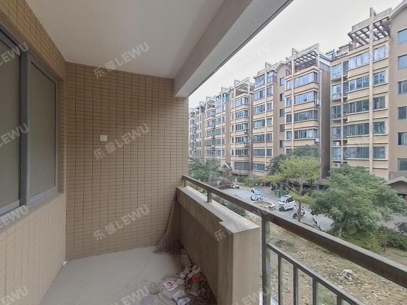 巢湖湖畔名郡阳台照片_湖畔名郡 3室2厅121m²毛坯