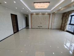 万科广场 3室2厅155m²整租
