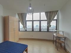中珠水晶堡 1室0厅36.68m²满五年