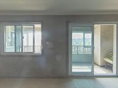 新华学府 3室2厅110m²毛坯