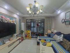 和昌都汇华府 4室2厅124.34m²精装修