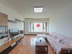 华发新城五期 3室2厅135.46m²精装修南向房保养好视野开阔