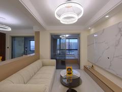 格兰云天三期 3室2厅89.81m²精装修