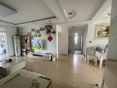 中凯景湖豪庭 2室2厅102m²精装修