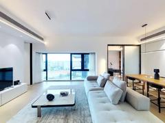 卓越维港名苑北区 4室2厅163m²整租