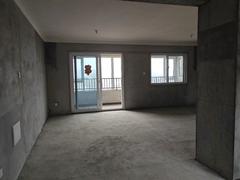 新华学府 3室2厅110m²毛坯