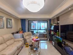 藏龙阁 4室2厅135.58m²满五唯一