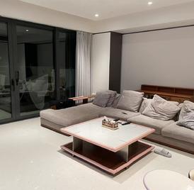 万科瑧山府二期 4室2厅240.02m²精装修