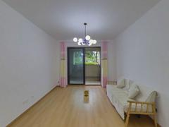 信达万振东方樾府 3室2厅102m²毛坯