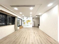 君临天下  （新上）精装修 保养不错 通透采光好 看房方便