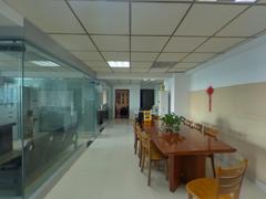 春天大厦 3室2厅182.04m²满五年
