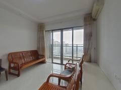 中海左岸岚庭 3室2厅89m²整租
