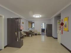 中凯景湖豪庭 3室2厅103m²精装修