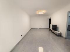 中旅广场 3室2厅117m²整租