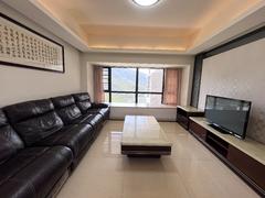 航天晴山月名园 3室0厅126.1m²整租
