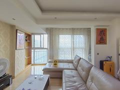 望城公馆 1室1厅69m²满五年