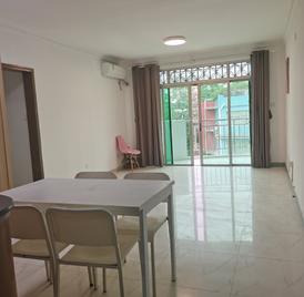 信义假日名城二期 3室2厅90.95m²整租