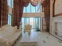 公园大地二期 新出房源，户型方正，花园中间，住家安静舒适