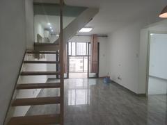 嘉葆润金座 4室2厅61.41m²满五年