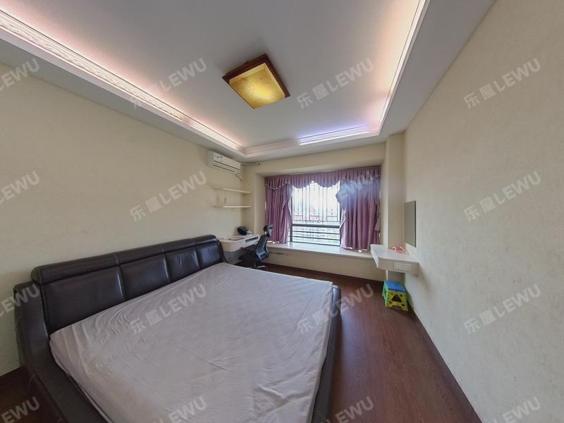 深圳华业玫瑰郡卧室照片_华业玫瑰郡 新出房源，户型方正，花园中间，住家安静舒适