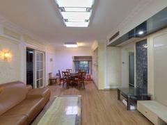 东方明珠城 5室2厅134m²整租