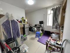 愉天小区 1室1厅34m²满五年