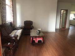 茂业城 3室2厅120m²整租