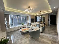 新天鹅堡三期 3室2厅123m²整租