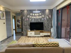 玺悦山 4室2厅88.38m²整租