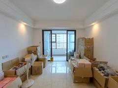 禹洲中央城三期水漾花园 3室2厅112.89m²精装修