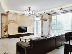 蔚蓝海岸二期 3室2厅151.9m²整租
