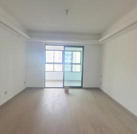 翡翠天际珊海 4室2厅132.8m²精装修
