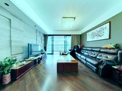 万科东方尊峪 3室2厅157.74m²精装修