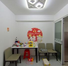 文史馆宿舍 红星路小学42中 三室一厅精装修中间楼层