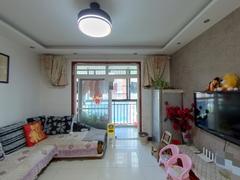 格兰云天三期 5室3厅76.52m²精装修