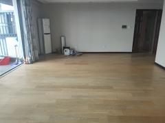 万科广场 3室2厅151m²整租