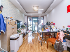 鸿翔花园 2室2厅74.83m²精装修
