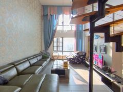 金色池塘 5室2厅178.02m²精装修
