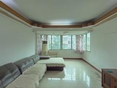 银山花园 3室2厅113m²精装修