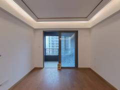 融创长江壹号 3室2厅98m²精装修