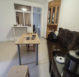海景花园 3室1厅93m²整租