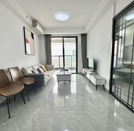 悦峰尚府 3室2厅96m²整租