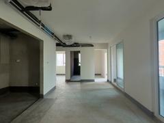 置地栢悦湾 4室2厅132m²毛坯