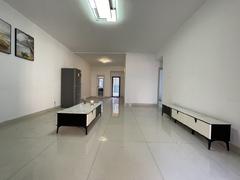 幸福城一期 4室2厅152m²整租